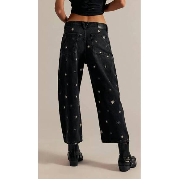 NEW FREE PEOPLE deep trance shine embroidered jeans in starry night - Picture 4 of 5